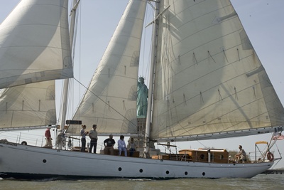 New York sailboat Shearwater port Statue